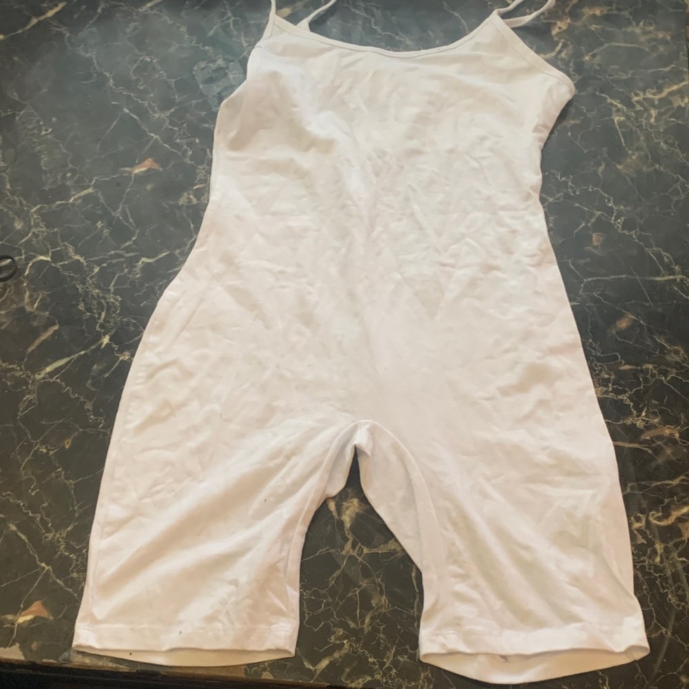 Elegant White Sleeveless Romper